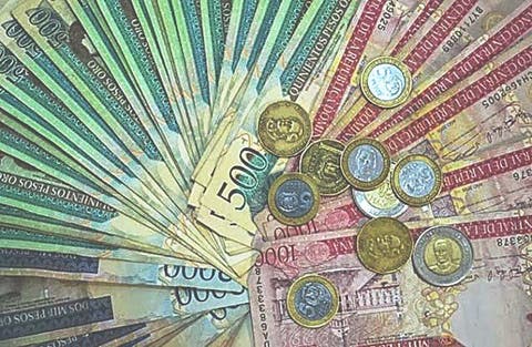 Arrestan supuesto falsificador de billetes y monedas; le ocupan US$50 mil