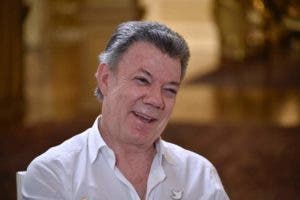 Santos recibe un “oportuno espaldarazo” de la OEA al nuevo acuerdo de paz