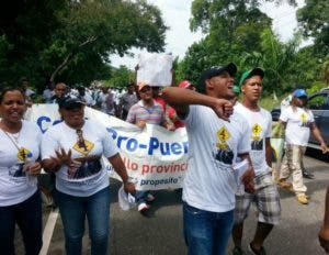 Los comunitarios exigen una carretera a cuatro carriles que comunique Puerto Plata con Navarrete. Foto: Fuente externa.