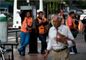 Venezolanos acatan parcialmente huelga convocada por oposición contra Maduro