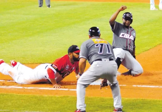 Gigantes vencen Estrellas y quedan líderes solitarios en béisbol dominicano