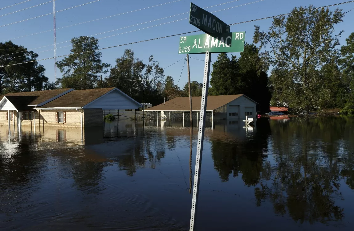 Sube a 26 número de muertos por huracán Matthew en Carolina Norte