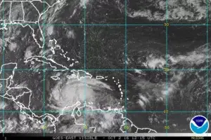 Meteorología pronostica aguaceros; emite aviso y alerta de tormenta tropical