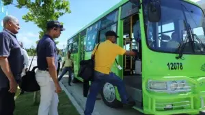 Gobierno pone en servicio ruta de OMSA desde la Nueva Barquita hasta el Metro