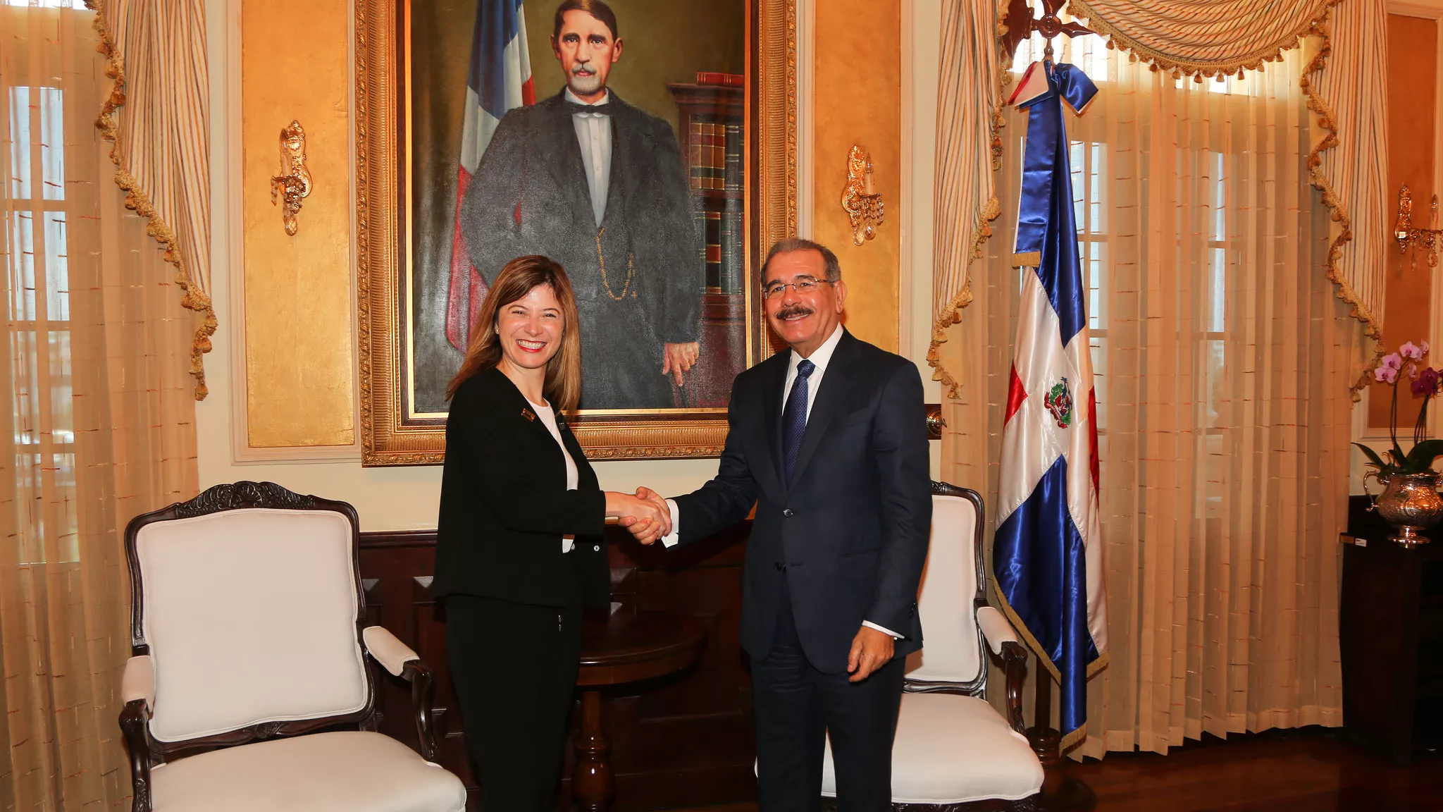 portada_presidente_danilo_medina_recibe_visita_de_asesora_especial_onu-mujeres