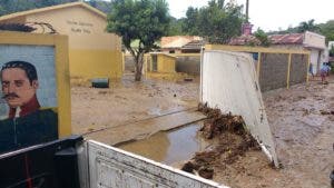 Educación dispone  reparación de más 90 escuelas del Norte afectadas por inundaciones