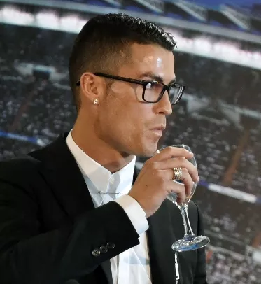 Millones le  llueven a Cristiano Ronaldo