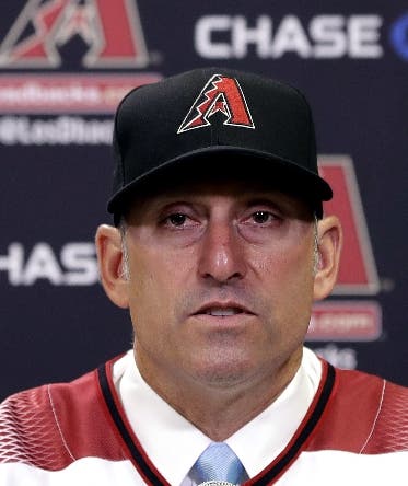 Lovullo y Bud Black son designados mánagers