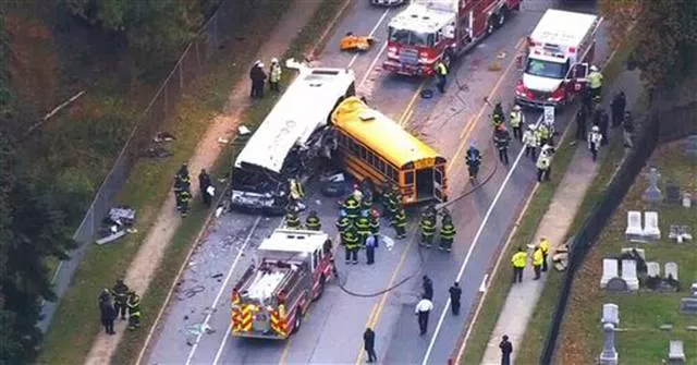 Al menos seis muertos en choque de autobuses en Baltimore