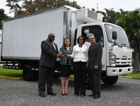 SNS recibe camiones para transporte de antiretrovirales