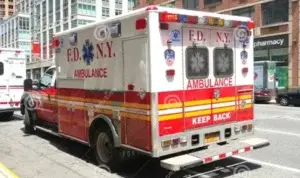 Detienen dominicano en Nueva York por robar ambulancia del Cuerpo de Bomberos