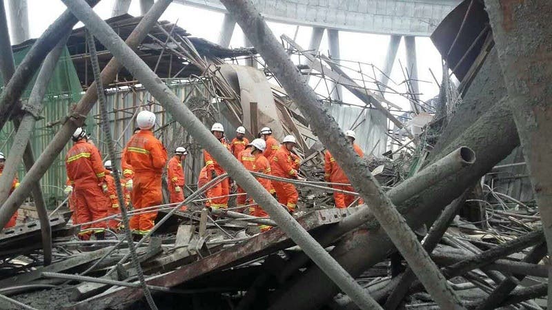 Al menos 67 muertos en derrumbe de una obra en China