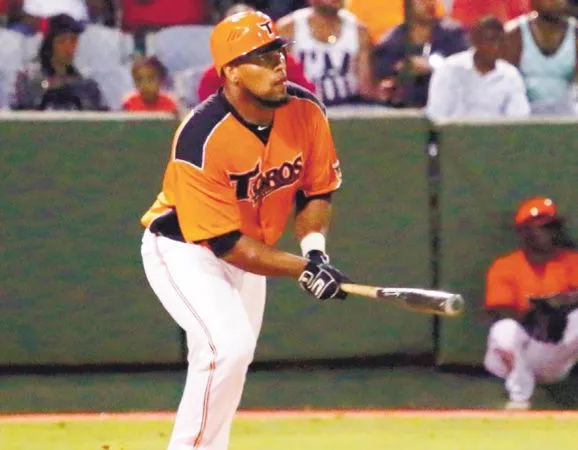 Los Toros derrotaron 5-0 a los Tigres del Licey