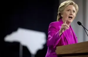 Hillary recurre al discurso del miedo a Trump para movilizar al votante negro