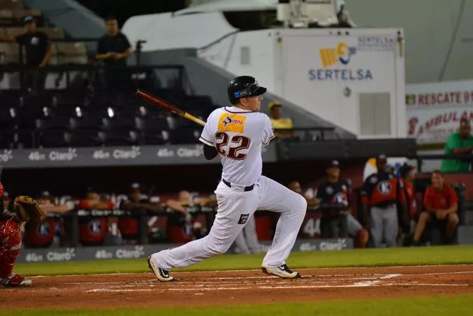 Gigantes del Cibao superan 11-6 a Tigres del Licey