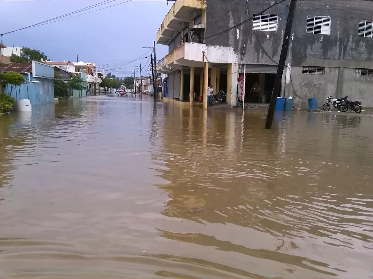 Defensa Civil inicia evacuaciones en María Trinidad Sánchez por inundaciones