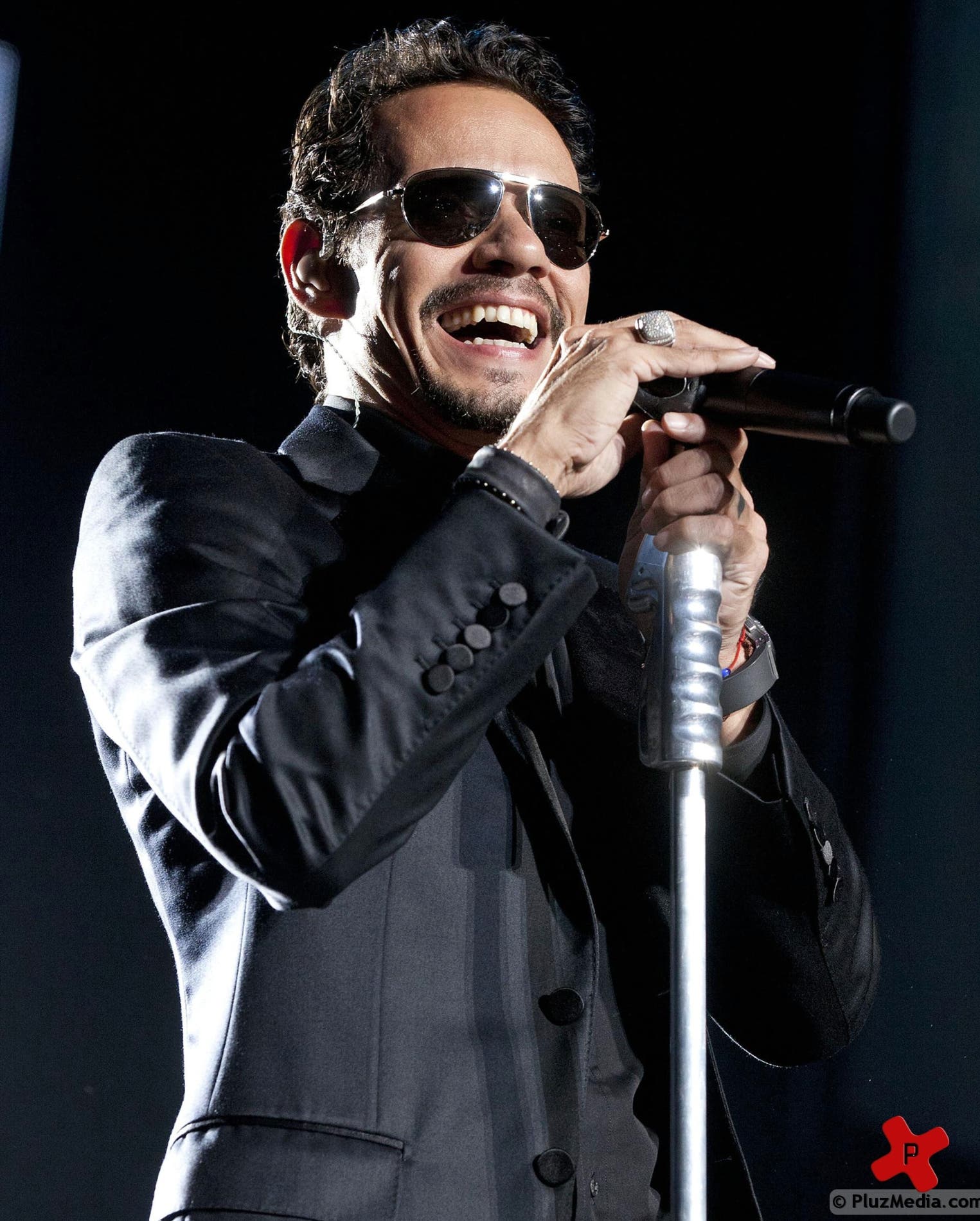 Marc Anthony se disculpa por no ofrecer concierto por fallo técnica