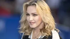 Madonna, Kesha se emocionan al recibir premios Billboard