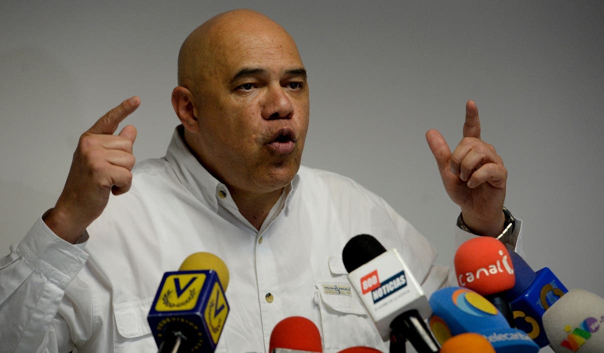 Oposición venezolana declara “en suspenso” negociación prevista con Gobierno