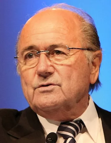 Blatter sale perdedor tras apelar suspensión