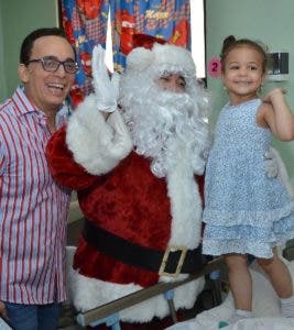 Doctor Santa visita el Robert Reid Cabral