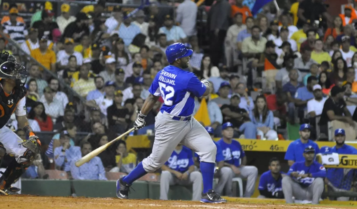 Bonifacio, Hernández y Rogers dan triunfo Licey