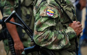 FARC frena avance a zonas de concentración en Colombia por temas jurídicos