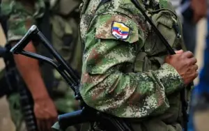 FARC frena avance a zonas de concentración en Colombia por temas jurídicos