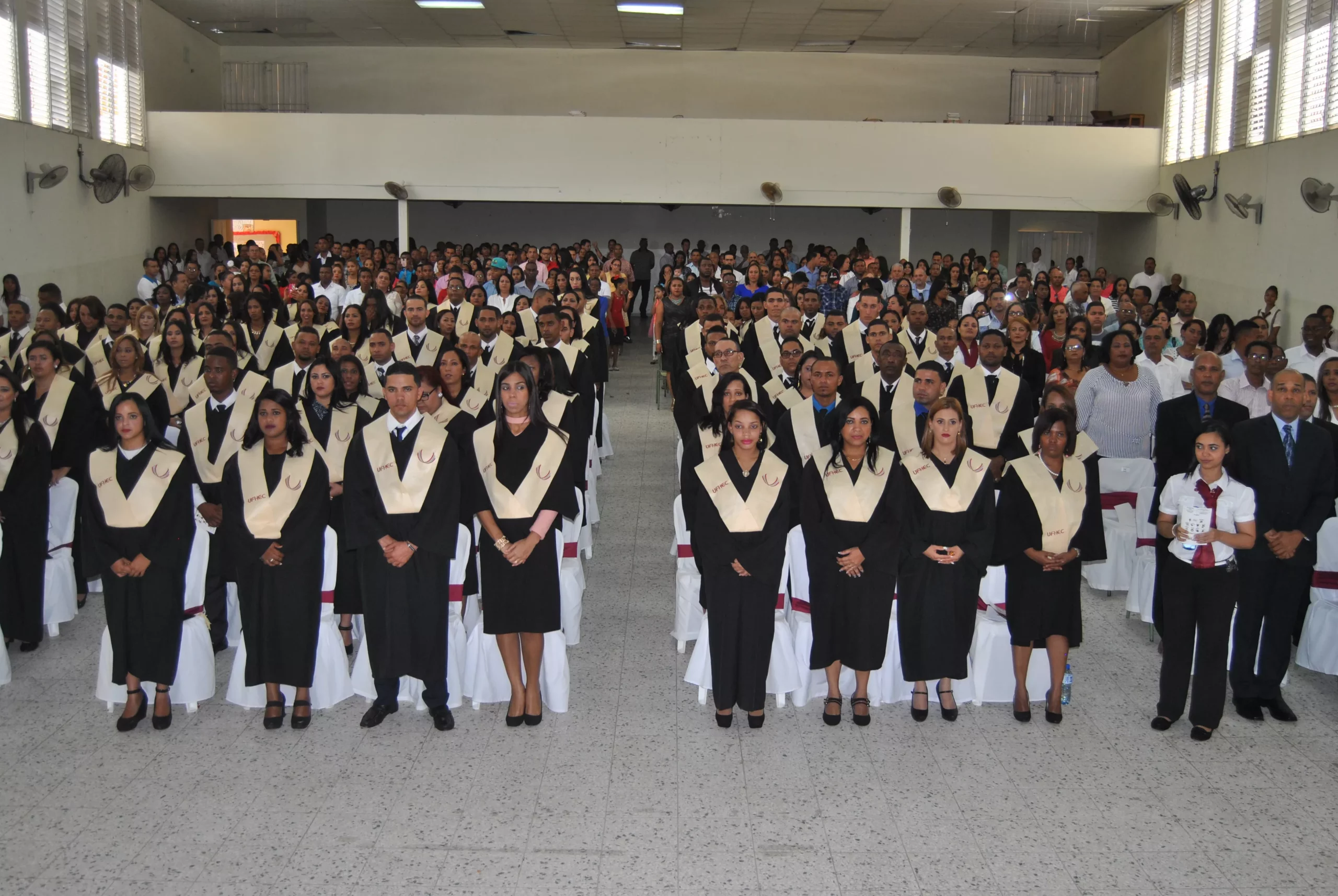 La Ufhec gradua 111 profesionales en Moca