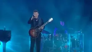 Alejandro Sanz cierra su gira “Sirope” en “casa” y ante un público entregado