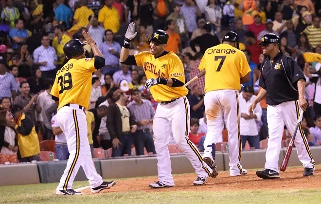 Águilas ganan a Licey, lideran round robin