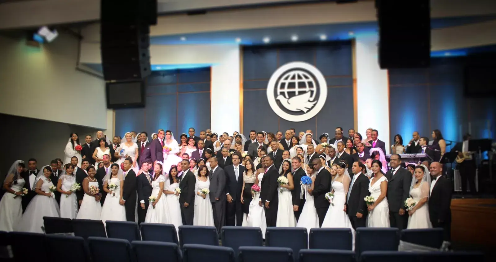 Iglesia Monte de Dios con boda colectiva