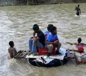 Crecida de ríos Bajabonico y Maimón deja varias comunidades aisladas en Puerto Plata