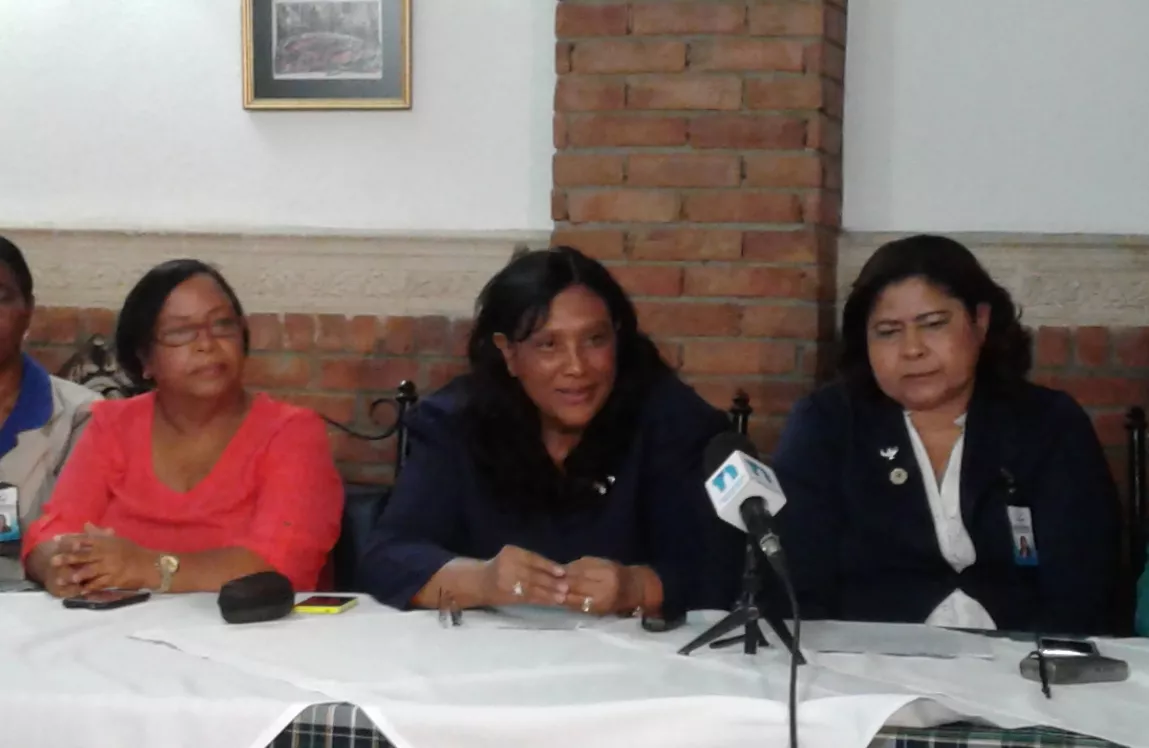 Gremios denuncian déficit de personal en sector salud