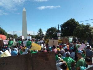 Cientos de ganaderos marchan en Santiago Rodríguez en reclamo de mejores condiciones