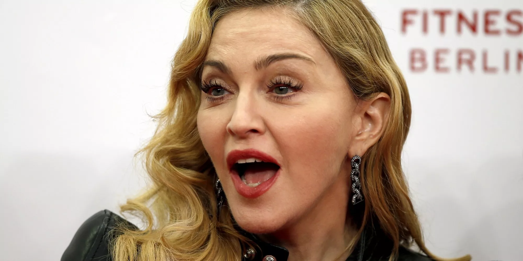 Madonna logra 7,5 millones de dólares para Malawi, critica a Trump en Miami