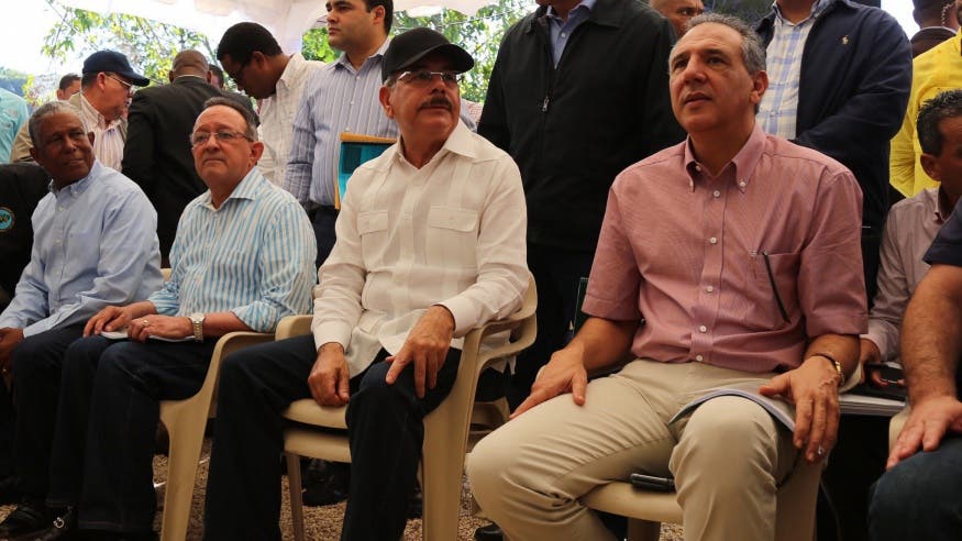 Danilo Medina: “No vamos a permitir la tala de árboles”
