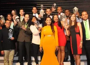 Ministra Juventud premia jóvenes