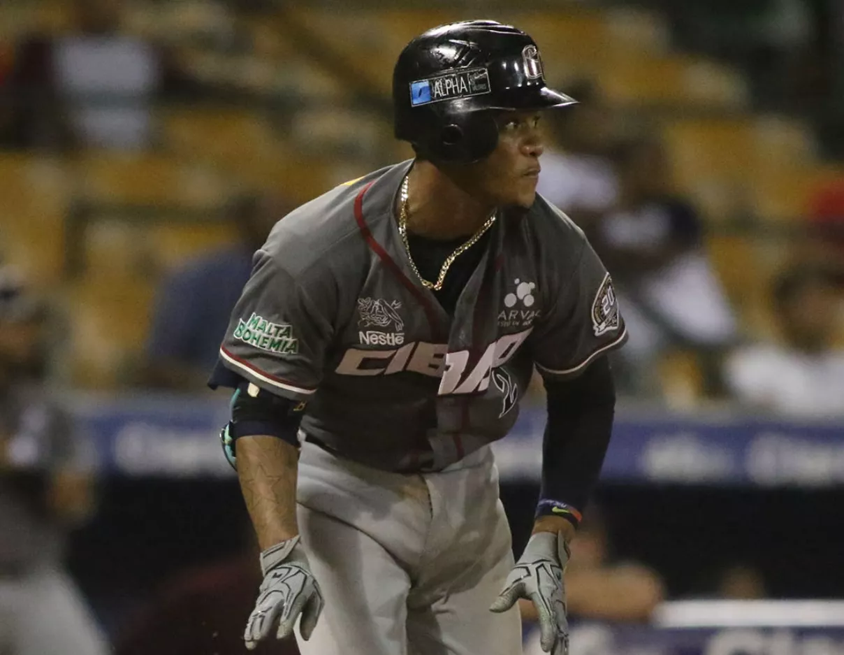 Ketel Marte trabaja para ser estelar Grandes Ligas