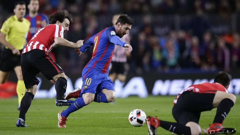 Lionel Messi, Benat Etxebarria