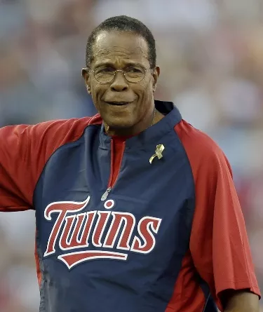 Rod Carew pasa mes con doble trasplante