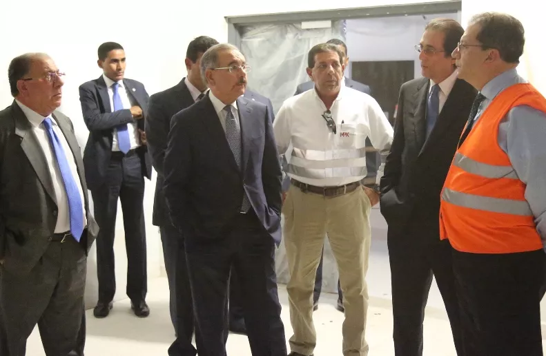 Danilo visita edificio del  911 en Santiago