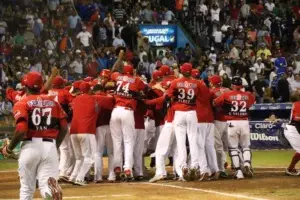 Cuadrangular de Ronny Paulino deja tendido al Licey