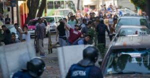 Un policía muerto y más de 500 detenidos en protestas por gasolinazo en México