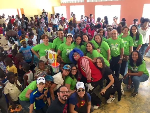 Fundación Ángeles de Esperanza lleva alegría a Batey Verde