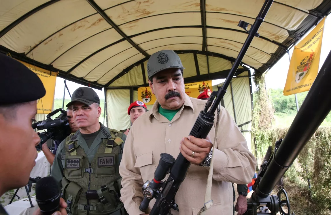 Maduro exhibe estrategia para que Venezuela no reciba agresiones militares