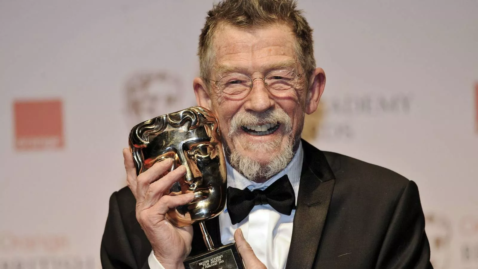 muere-a-los-77-anos-el-actor-john-hurt-protagonista-de-el-hombre-elefante
