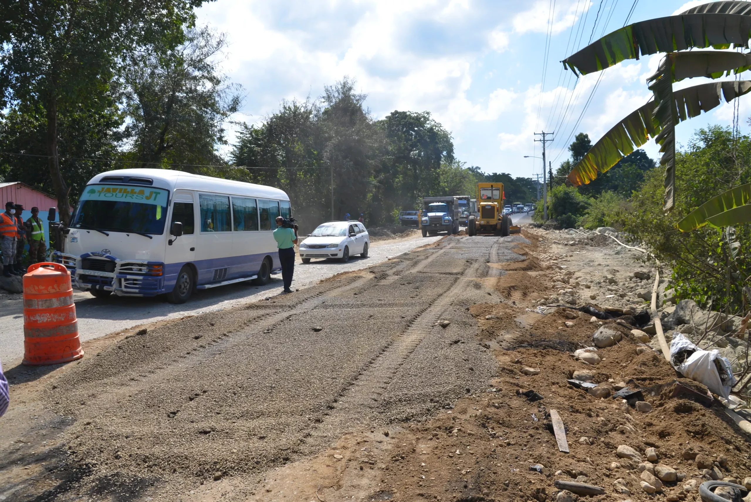 Gobierno inicia obras en comunidades de Puerto Plata