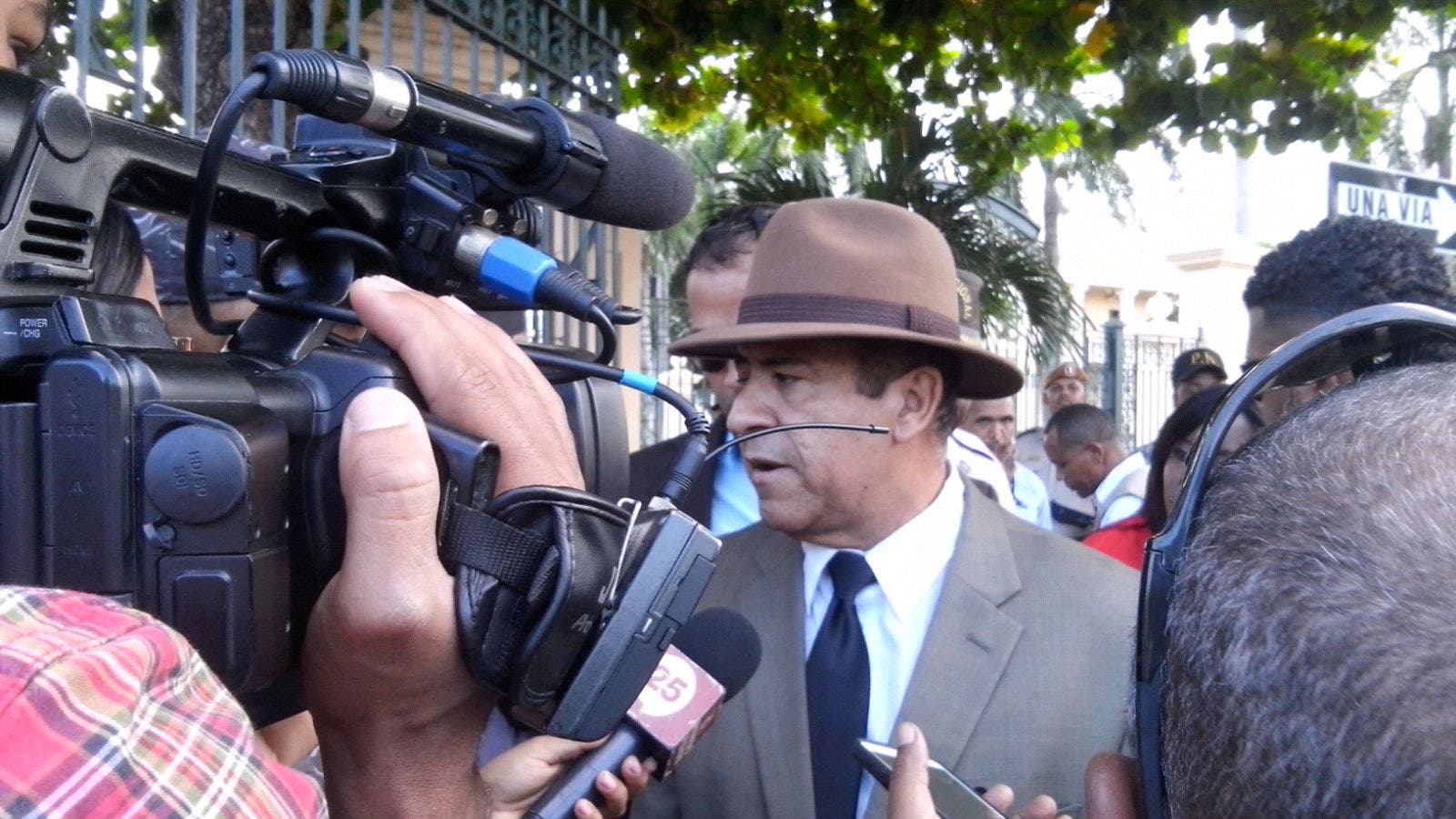 Percival Peña desliga a Danilo de muerte de su hijo; acusa a banqueros