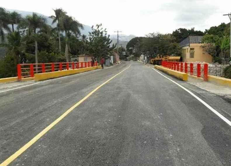 MOPC promete terminar obras a nivel nacional